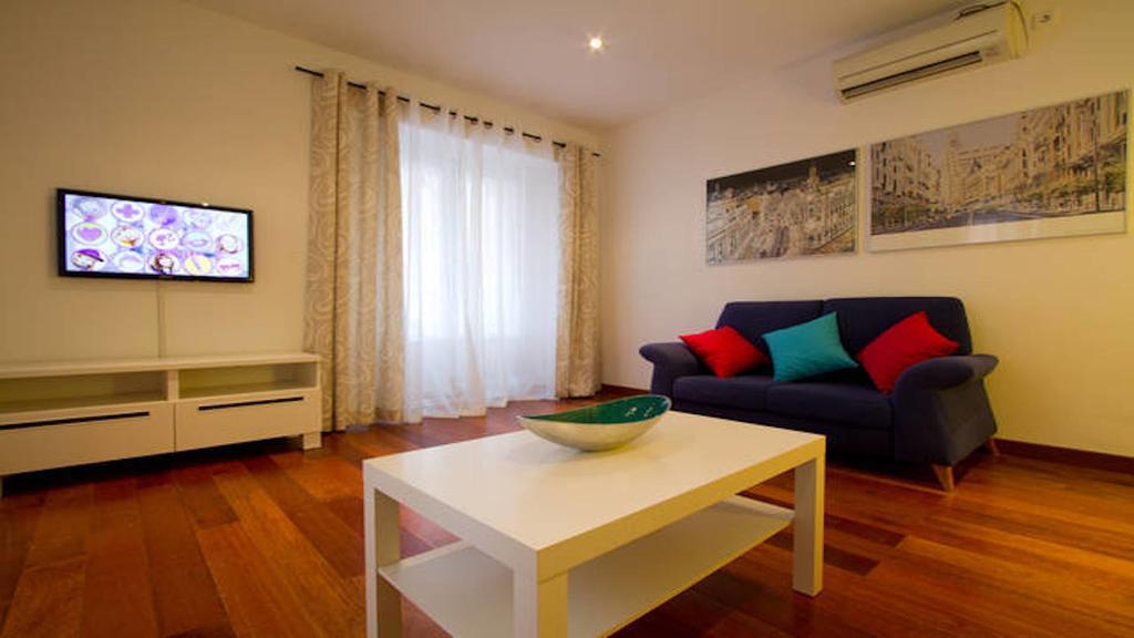 Apartamento Antonio Apartment Madrid Exterior photo